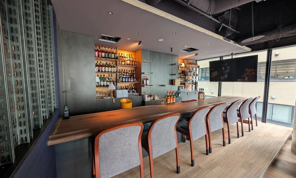Bar 内装