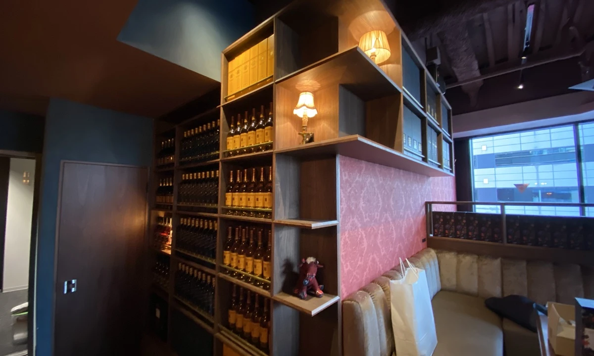Bar 内装